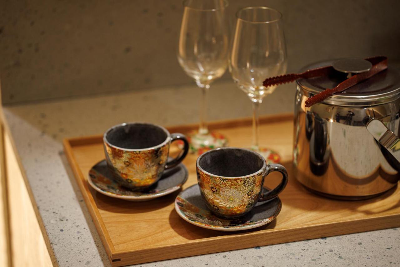 Hotel Kanazawa Zoushi Kültér fotó